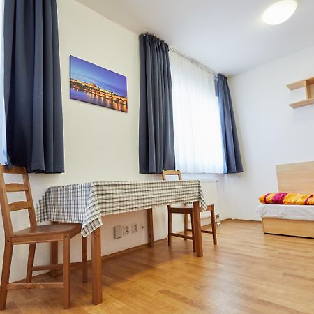 University Hotel Praha Eksteriør bilde