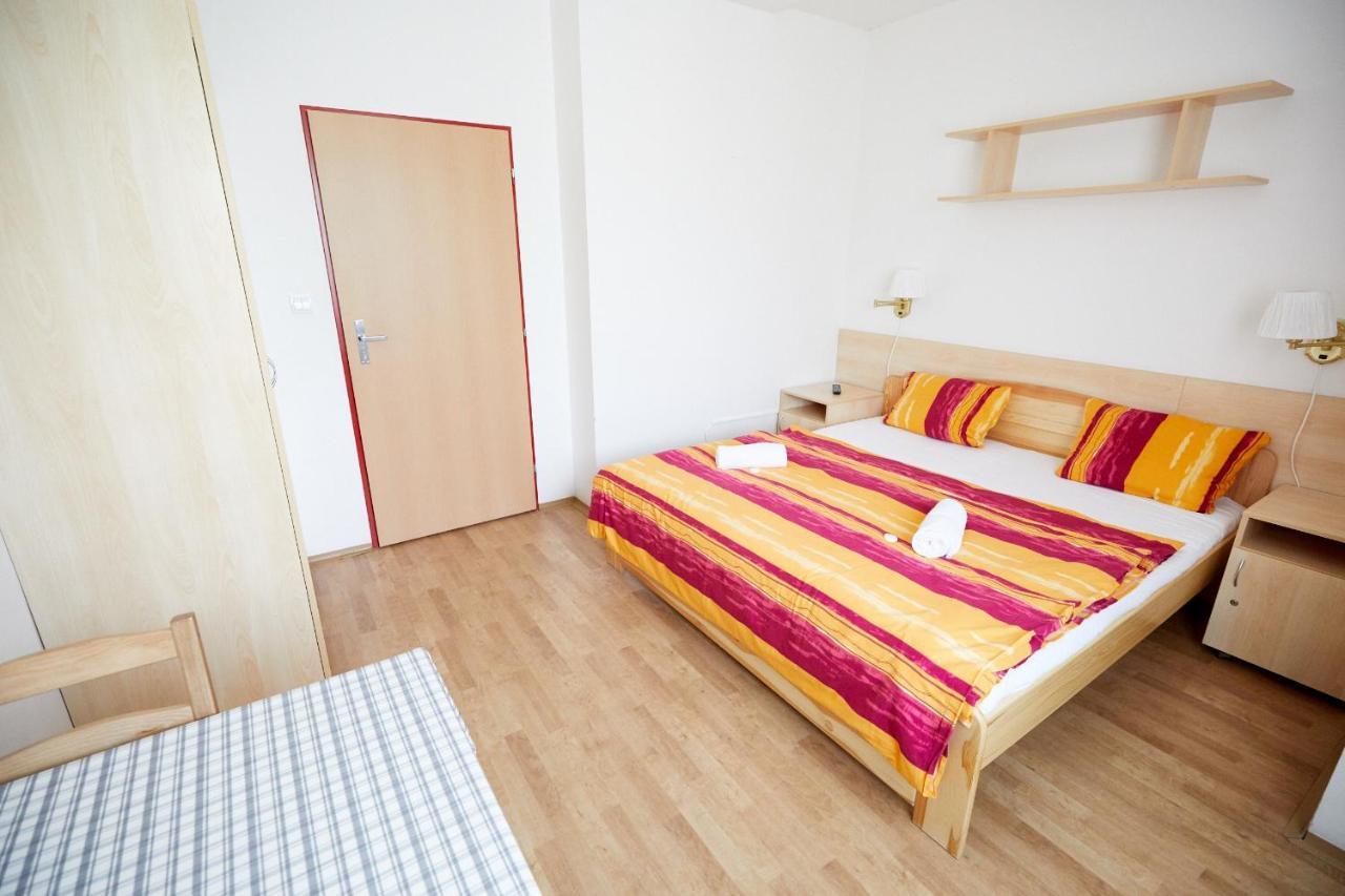 University Hotel Praha Eksteriør bilde
